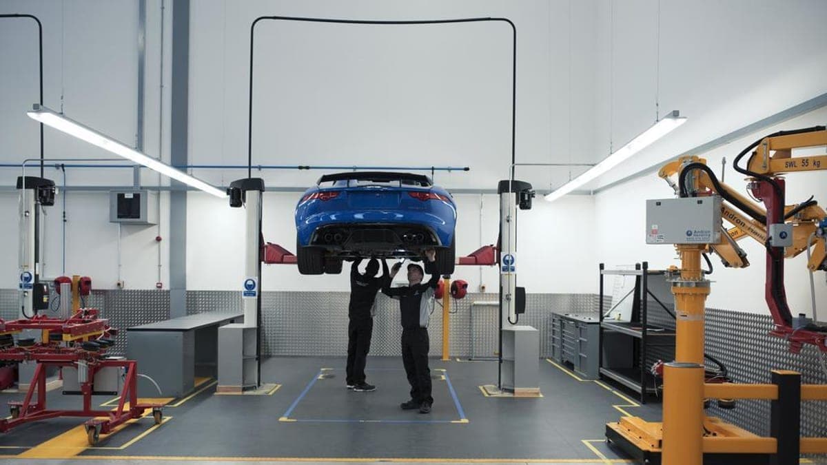 A Land Rover Range Rover at a JLR franchised dealer service centre